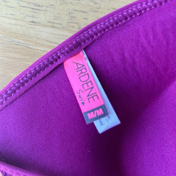 FREE WITH PURCHASE Set of 3 Medium Bikini Tops - Picture 5 of 7